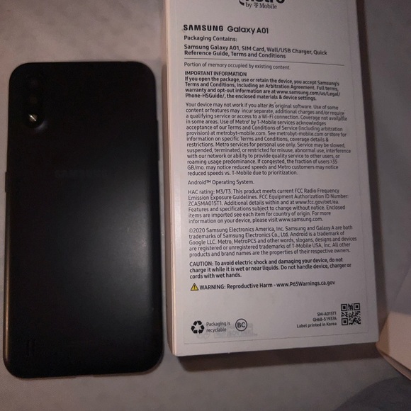 Samsung A01 Preowned phone 16GB - Picture 4 of 6